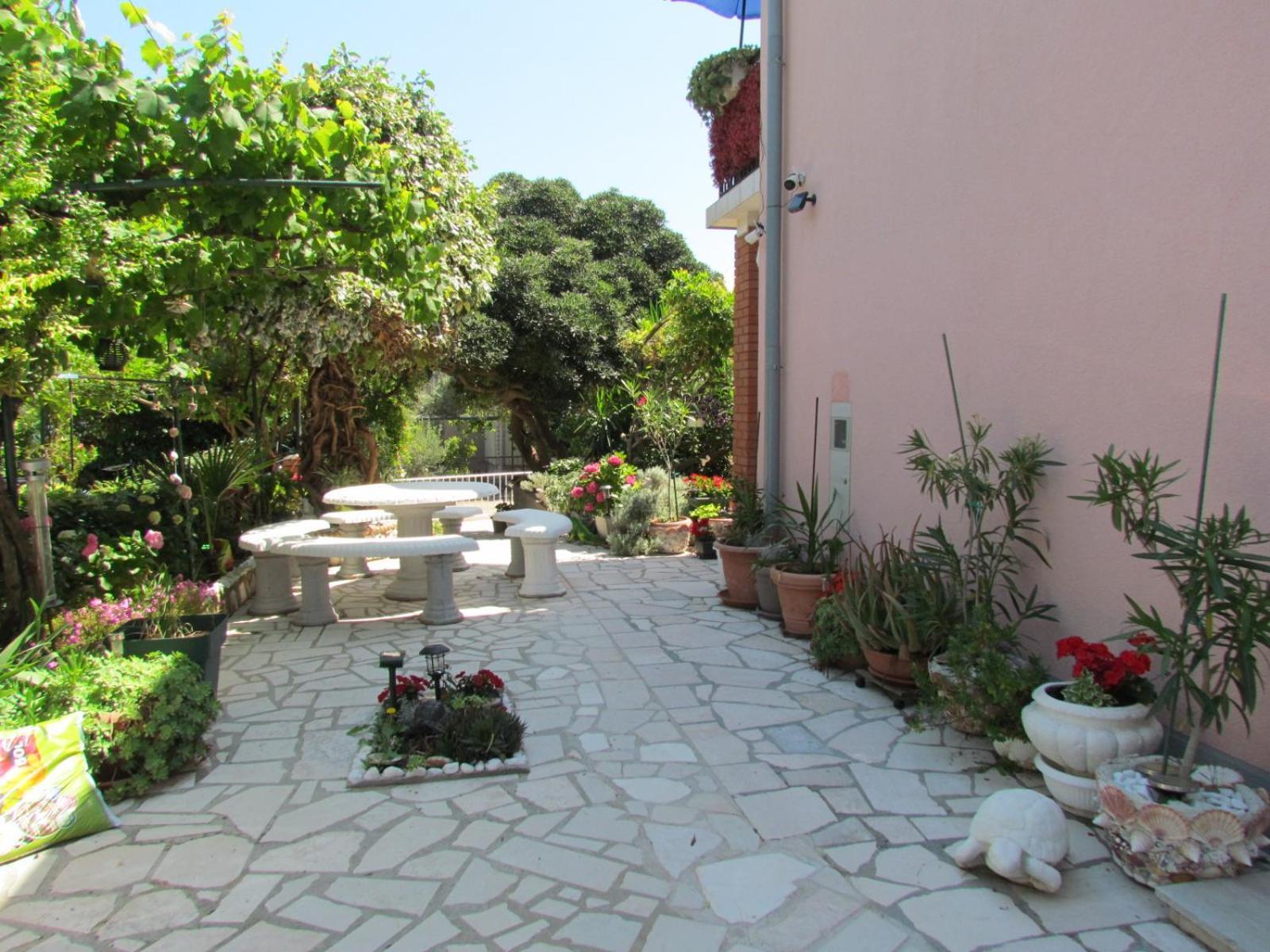 Apartments Bura & Jugo, Cres, Without Stress Dış mekan fotoğraf